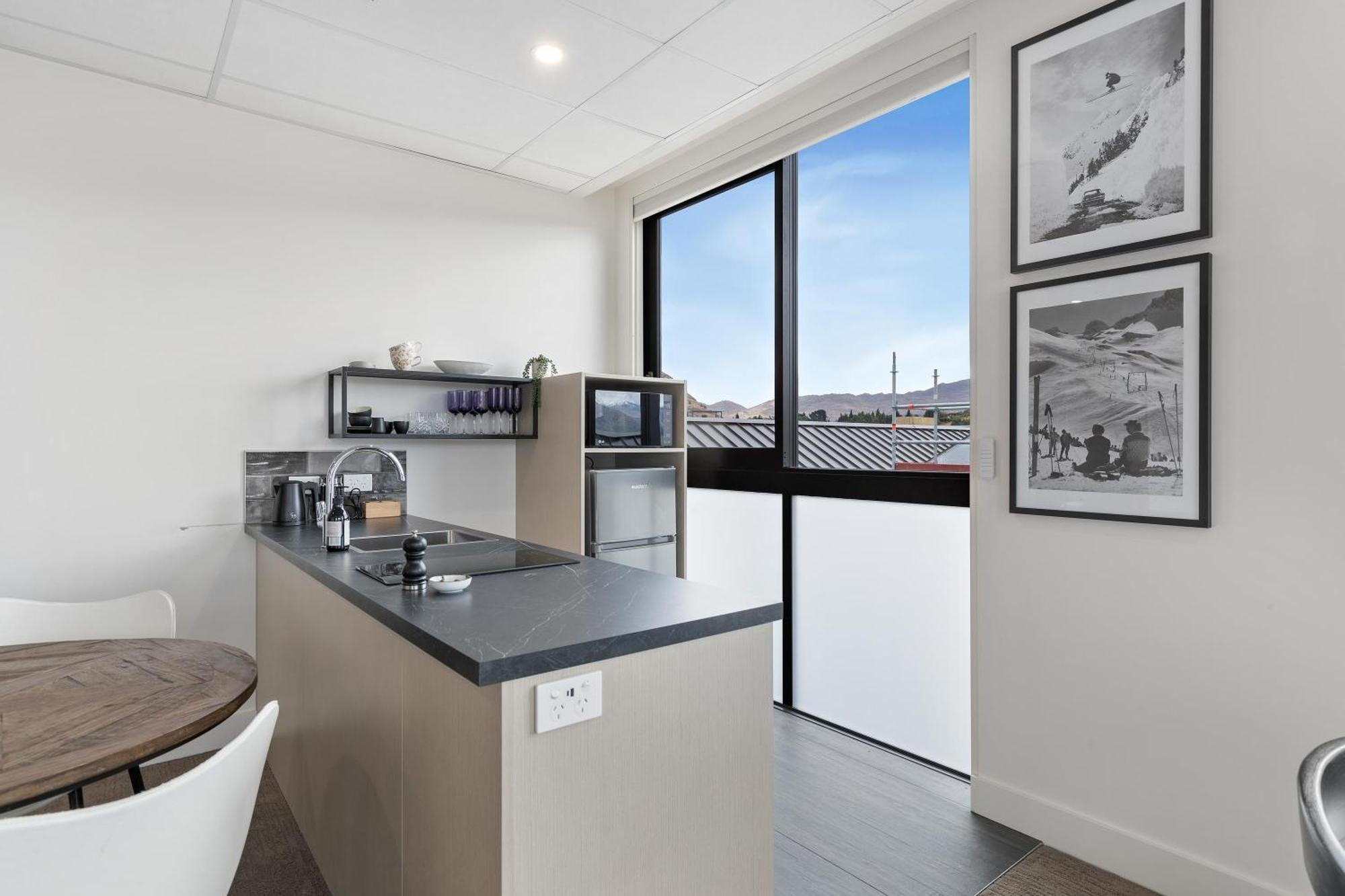 12Th Avenue Suites Queenstown Exterior photo